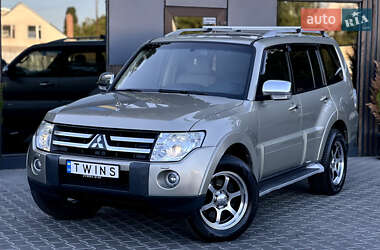 Внедорожник / Кроссовер Mitsubishi Pajero Wagon 2008 в 