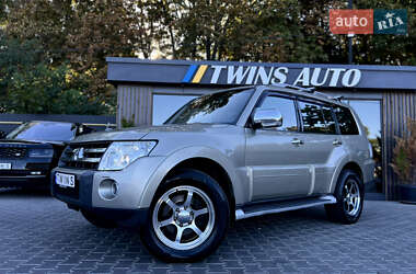 Внедорожник / Кроссовер Mitsubishi Pajero Wagon 2008 в 