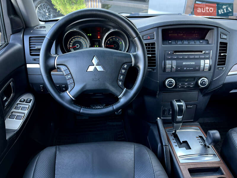 Позашляховик / Кросовер Mitsubishi Pajero Wagon 2008 в Одесі фото 10 Позашляховик / Кросовер Mitsubishi Pajero Wagon 2008 в Одесі