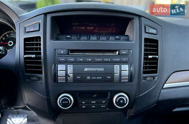 Внедорожник / Кроссовер Mitsubishi Pajero Wagon 2008 в 
