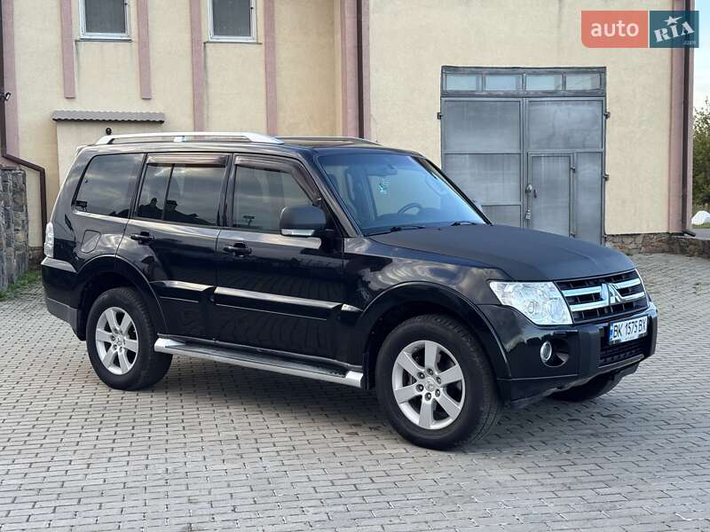 Внедорожник / Кроссовер Mitsubishi Pajero Wagon 2007 в Сарнах
