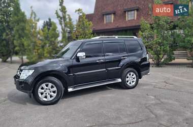 Внедорожник / Кроссовер Mitsubishi Pajero Wagon 2008 в 