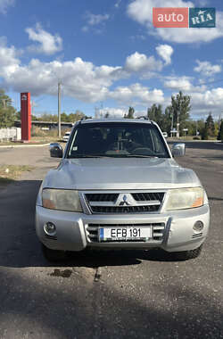 Позашляховик / Кросовер Mitsubishi Pajero Wagon 2004 в 