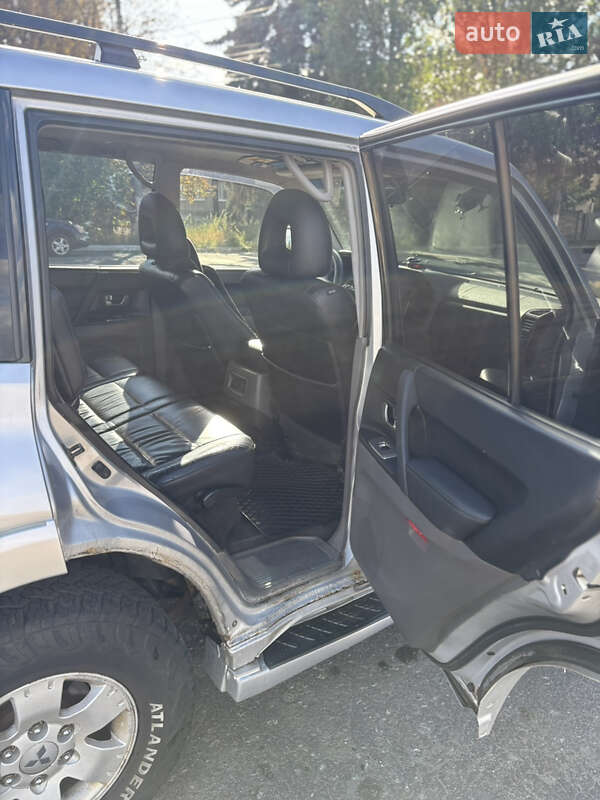 Внедорожник / Кроссовер Mitsubishi Pajero Wagon 2004 в Славянске