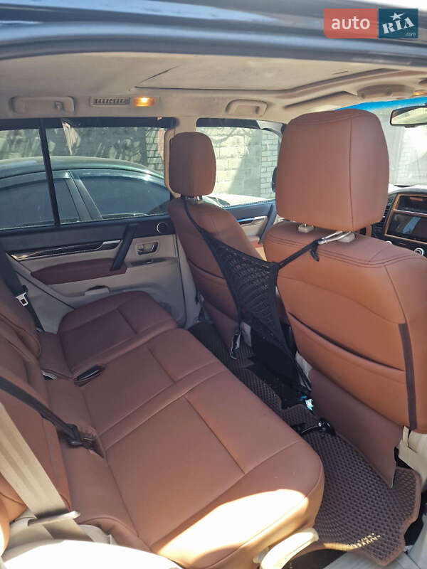 Внедорожник / Кроссовер Mitsubishi Pajero Wagon 2010 в Харькове