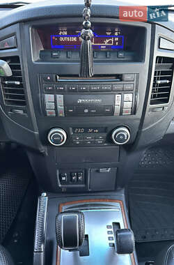 Внедорожник / Кроссовер Mitsubishi Pajero Wagon 2007 в 