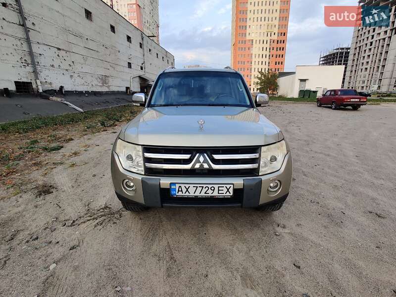Внедорожник / Кроссовер Mitsubishi Pajero Wagon 2008 в Харькове