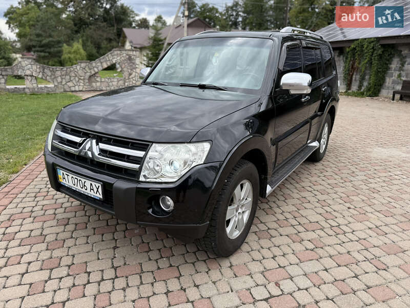 Внедорожник / Кроссовер Mitsubishi Pajero Wagon 2008 в Калуше