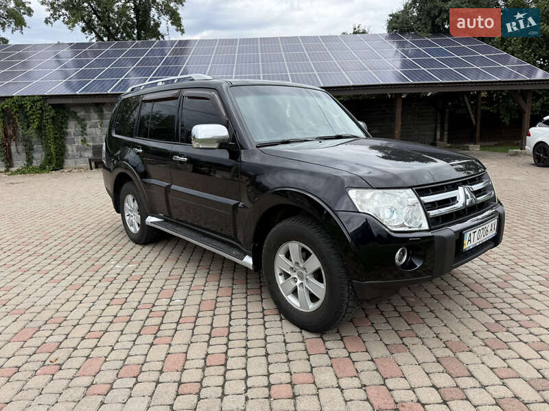 Внедорожник / Кроссовер Mitsubishi Pajero Wagon 2008 в Калуше