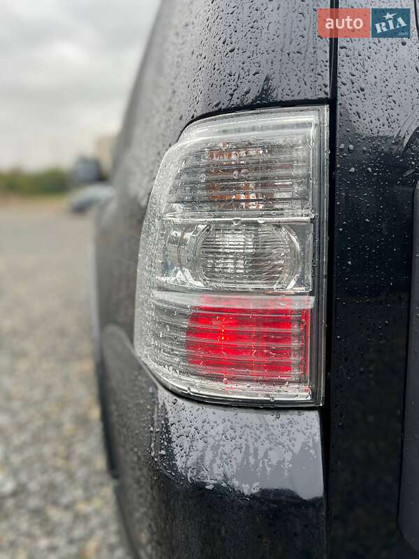 Внедорожник / Кроссовер Mitsubishi Pajero Wagon 2007 в Черновцах