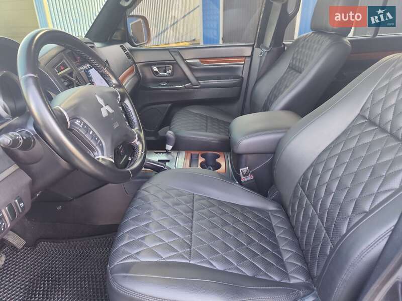 Внедорожник / Кроссовер Mitsubishi Pajero Wagon 2008 в Днепре
