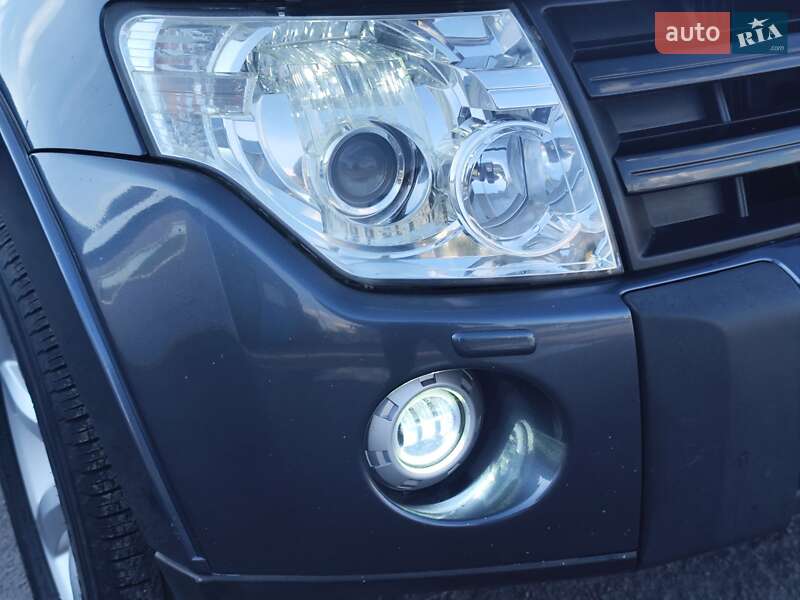 Внедорожник / Кроссовер Mitsubishi Pajero Wagon 2008 в Днепре