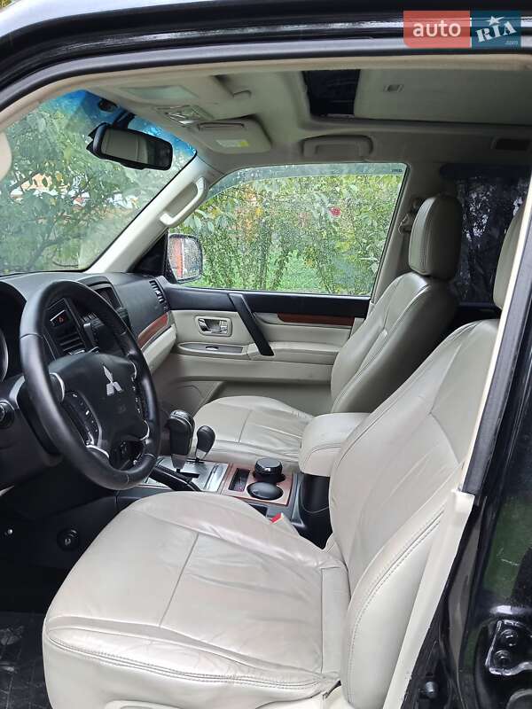 Внедорожник / Кроссовер Mitsubishi Pajero Wagon 2008 в Коломые