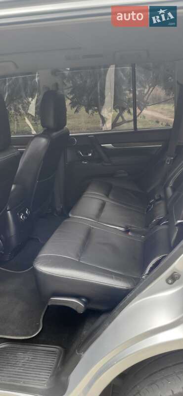 Внедорожник / Кроссовер Mitsubishi Pajero Wagon 2009 в Черкассах