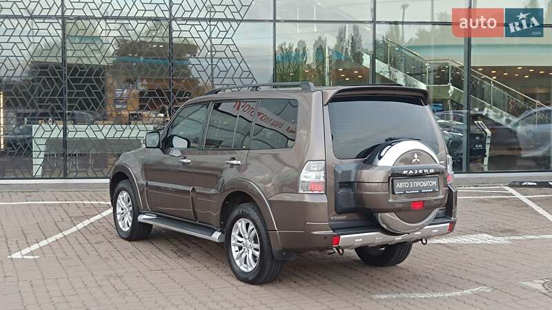 Внедорожник / Кроссовер Mitsubishi Pajero Wagon 2011 в Киеве фото 2 Внедорожник / Кроссовер Mitsubishi Pajero Wagon 2011 в Киеве