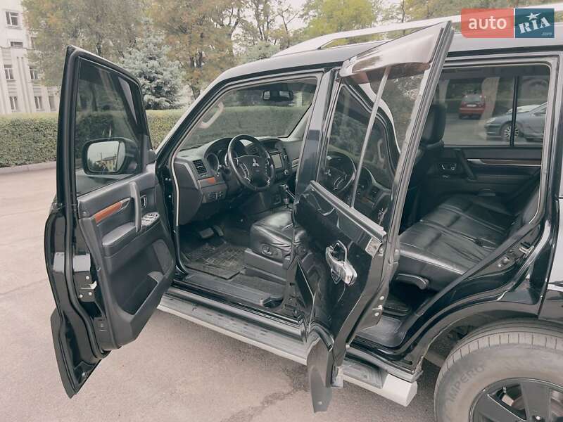 Внедорожник / Кроссовер Mitsubishi Pajero Wagon 2008 в Каменском
