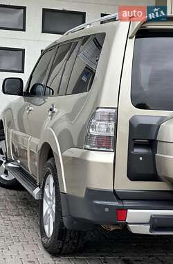 Внедорожник / Кроссовер Mitsubishi Pajero Wagon 2007 в 