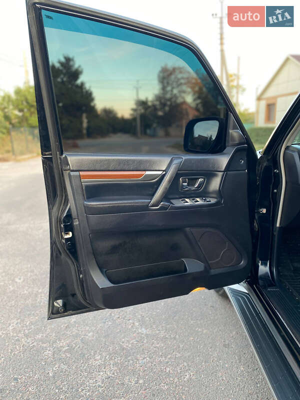Внедорожник / Кроссовер Mitsubishi Pajero Wagon 2008 в Кропивницком