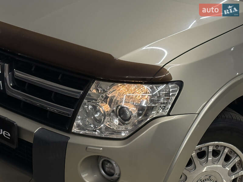 Позашляховик / Кросовер Mitsubishi Pajero Wagon 2008 в Миколаєві