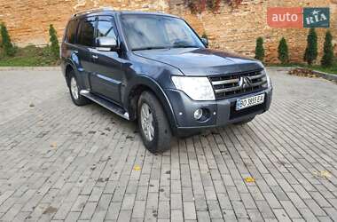 Внедорожник / Кроссовер Mitsubishi Pajero Wagon 2007 в 