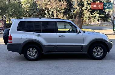 Позашляховик / Кросовер Mitsubishi Pajero Wagon 2003 в 