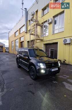 Позашляховик / Кросовер Mitsubishi Pajero Wagon 2008 в Чернігові
