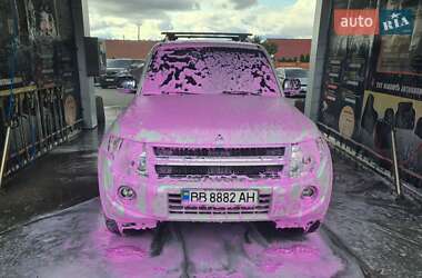 Позашляховик / Кросовер Mitsubishi Pajero Wagon 2014 в  фото 13 Позашляховик / Кросовер Mitsubishi Pajero Wagon 2014 в