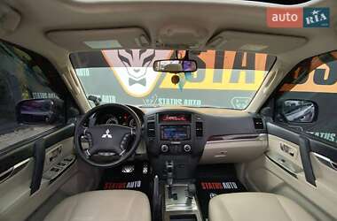 Внедорожник / Кроссовер Mitsubishi Pajero Wagon 2015 в 