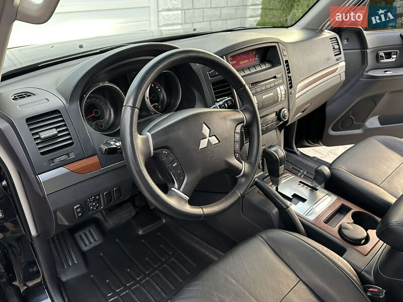Позашляховик / Кросовер Mitsubishi Pajero Wagon 2007 в Одесі