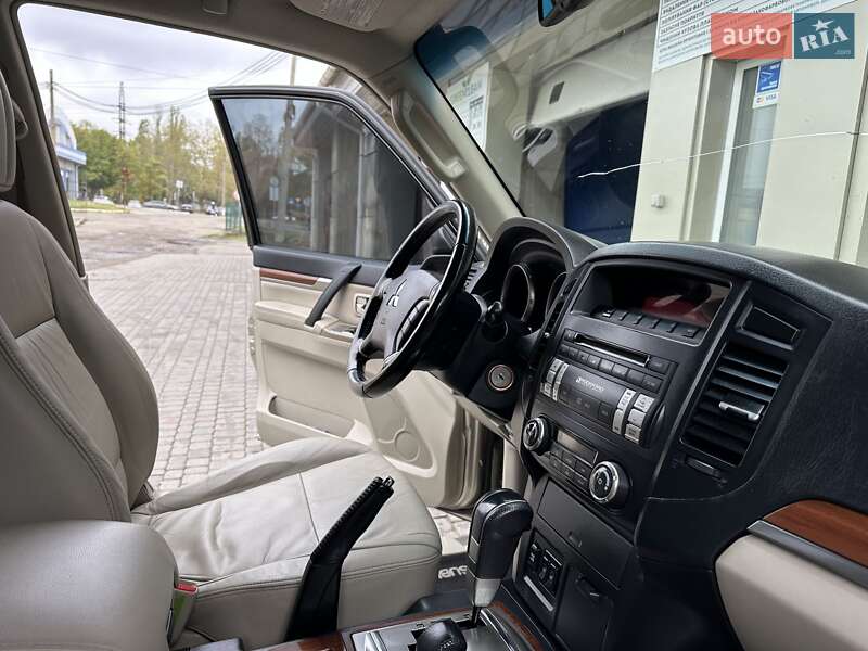 Позашляховик / Кросовер Mitsubishi Pajero Wagon 2007 в Миколаєві