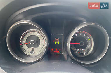 Позашляховик / Кросовер Mitsubishi Pajero Wagon 2013 в 