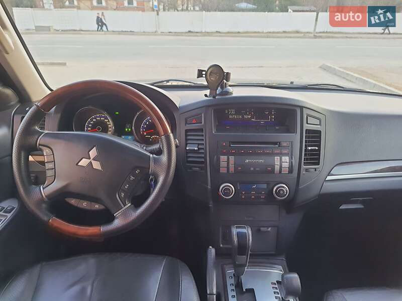 Позашляховик / Кросовер Mitsubishi Pajero Wagon 2010 в Старокостянтинові