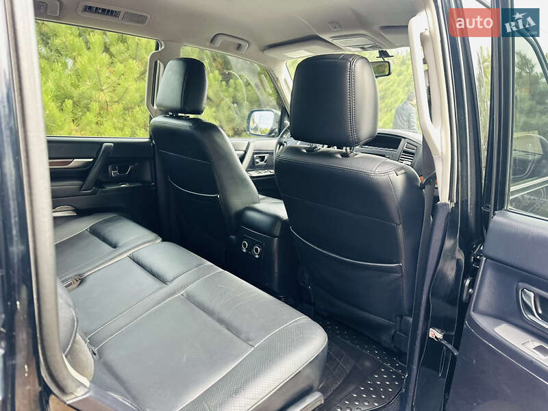Позашляховик / Кросовер Mitsubishi Pajero Wagon 2007 в Дніпрі фото 10 Позашляховик / Кросовер Mitsubishi Pajero Wagon 2007 в Дніпрі