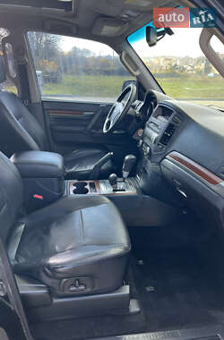 Внедорожник / Кроссовер Mitsubishi Pajero Wagon 2007 в 