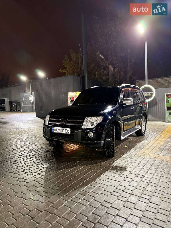 Внедорожник / Кроссовер Mitsubishi Pajero Wagon 2008 в Харькове фото 3 Внедорожник / Кроссовер Mitsubishi Pajero Wagon 2008 в Харькове