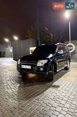 Позашляховик / Кросовер Mitsubishi Pajero Wagon 2008 в  фото 3 Позашляховик / Кросовер Mitsubishi Pajero Wagon 2008 в
