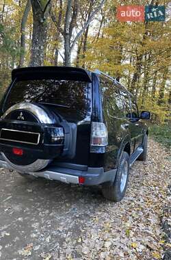 Позашляховик / Кросовер Mitsubishi Pajero Wagon 2008 в  фото 19 Позашляховик / Кросовер Mitsubishi Pajero Wagon 2008 в