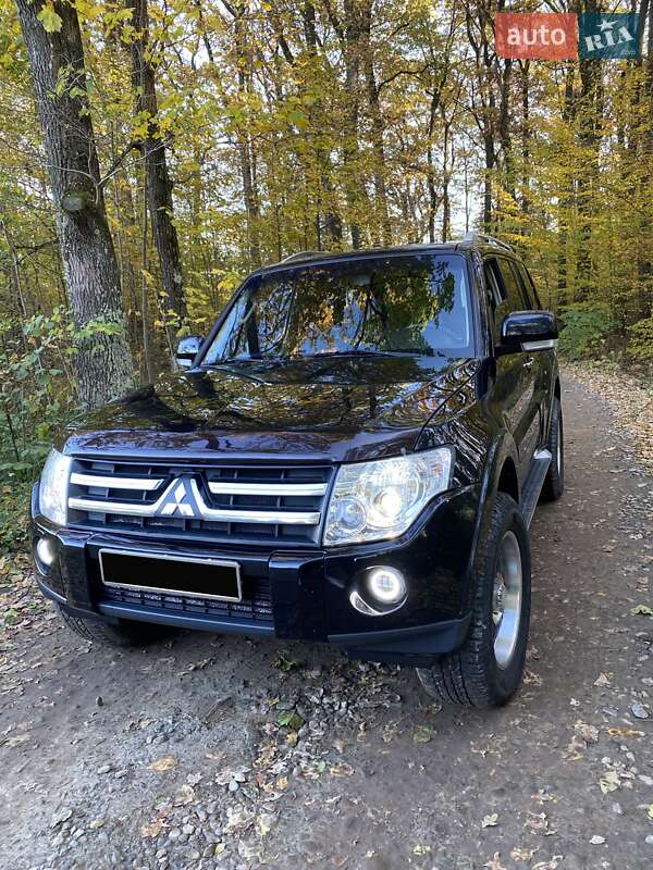Внедорожник / Кроссовер Mitsubishi Pajero Wagon 2008 в Ивано-Франковске фото 9 Внедорожник / Кроссовер Mitsubishi Pajero Wagon 2008 в Ивано-Франковске