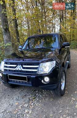 Позашляховик / Кросовер Mitsubishi Pajero Wagon 2008 в  фото 9 Позашляховик / Кросовер Mitsubishi Pajero Wagon 2008 в