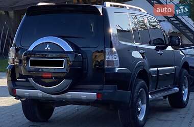 Позашляховик / Кросовер Mitsubishi Pajero Wagon 2008 в  фото 65 Позашляховик / Кросовер Mitsubishi Pajero Wagon 2008 в