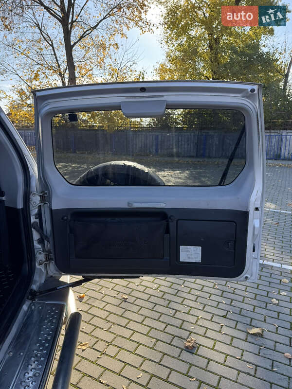 Внедорожник / Кроссовер Mitsubishi Pajero Wagon 2002 в Тернополе фото 20 Внедорожник / Кроссовер Mitsubishi Pajero Wagon 2002 в Тернополе