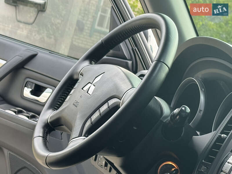 Позашляховик / Кросовер Mitsubishi Pajero Wagon 2008 в Дніпрі фото 34 Позашляховик / Кросовер Mitsubishi Pajero Wagon 2008 в Дніпрі