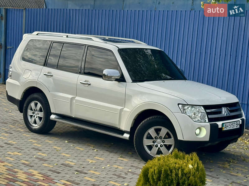Позашляховик / Кросовер Mitsubishi Pajero Wagon 2008 в Дніпрі фото Позашляховик / Кросовер Mitsubishi Pajero Wagon 2008 в Дніпрі