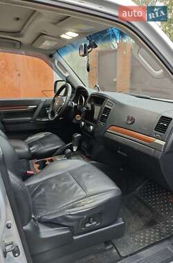 Позашляховик / Кросовер Mitsubishi Pajero Wagon 2008 в 