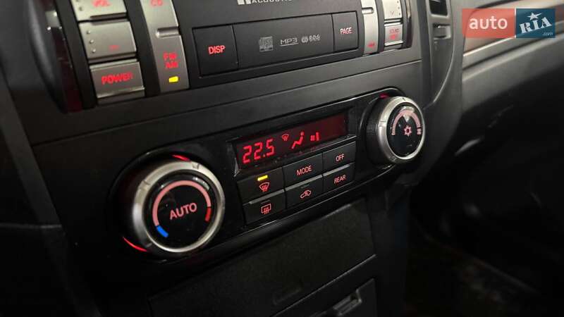 Позашляховик / Кросовер Mitsubishi Pajero Wagon 2012 в Ужгороді