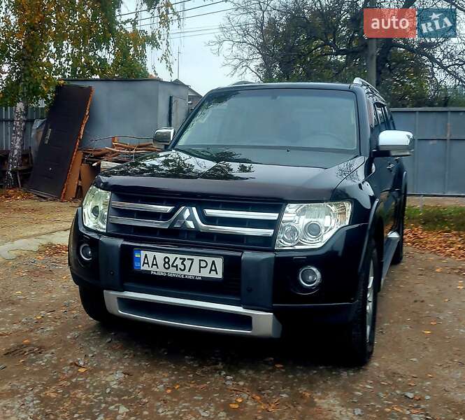Внедорожник / Кроссовер Mitsubishi Pajero Wagon 2007 в Киеве фото 9 Внедорожник / Кроссовер Mitsubishi Pajero Wagon 2007 в Киеве
