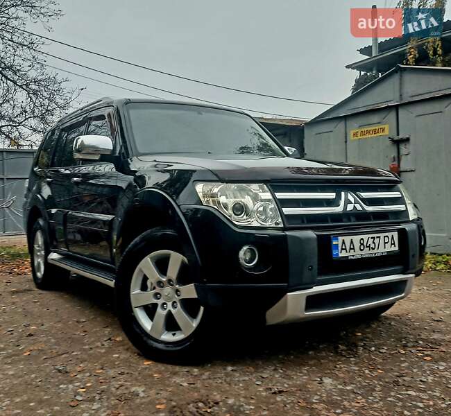Внедорожник / Кроссовер Mitsubishi Pajero Wagon 2007 в Киеве фото 8 Внедорожник / Кроссовер Mitsubishi Pajero Wagon 2007 в Киеве
