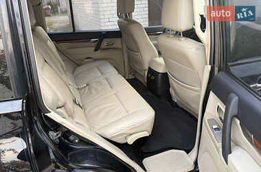 Позашляховик / Кросовер Mitsubishi Pajero Wagon 2007 в  фото 11 Позашляховик / Кросовер Mitsubishi Pajero Wagon 2007 в