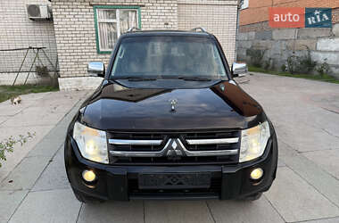 Позашляховик / Кросовер Mitsubishi Pajero Wagon 2007 в  фото 18 Позашляховик / Кросовер Mitsubishi Pajero Wagon 2007 в