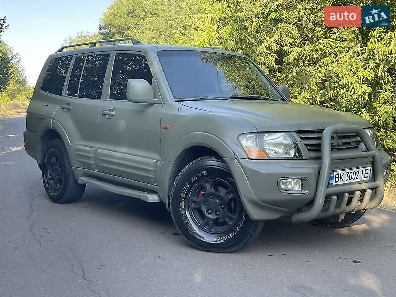 Mitsubishi Pajero Wagon 2001